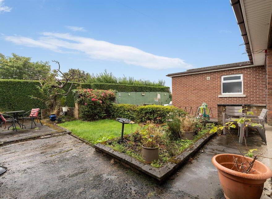 32 Coolnasilla Park East, Glen Road, Belfast, BT11 8LA