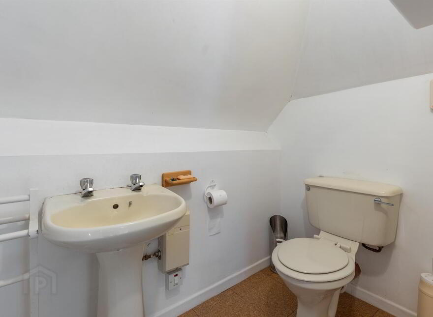 25 Springvale Road, Ballywalter, Newtownards, BT22 2RS