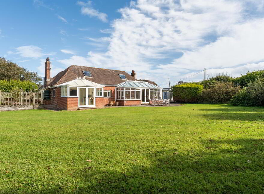 25 Springvale Road, Ballywalter, Newtownards, BT22 2RS