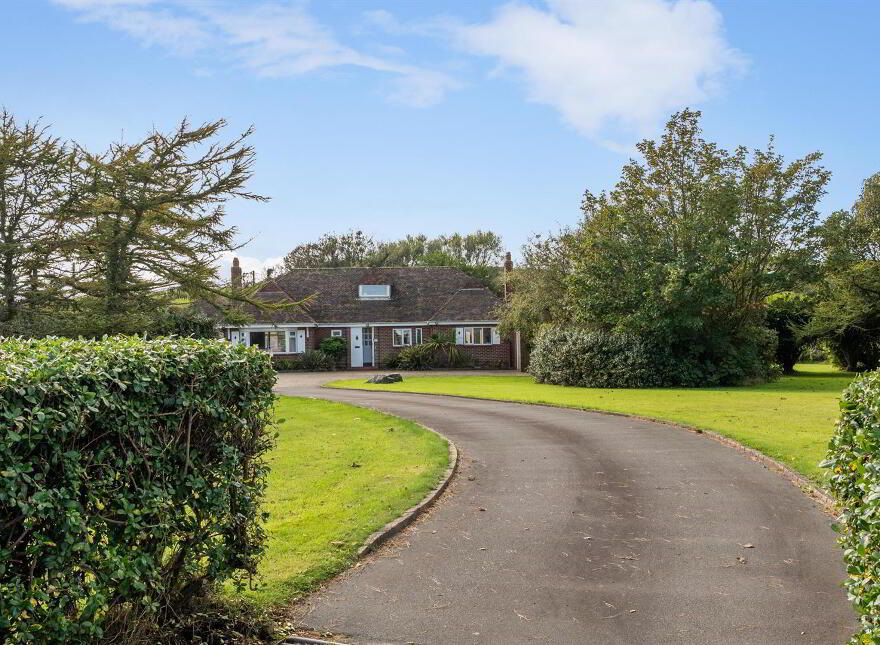 25 Springvale Road, Ballywalter, Newtownards, BT22 2RS