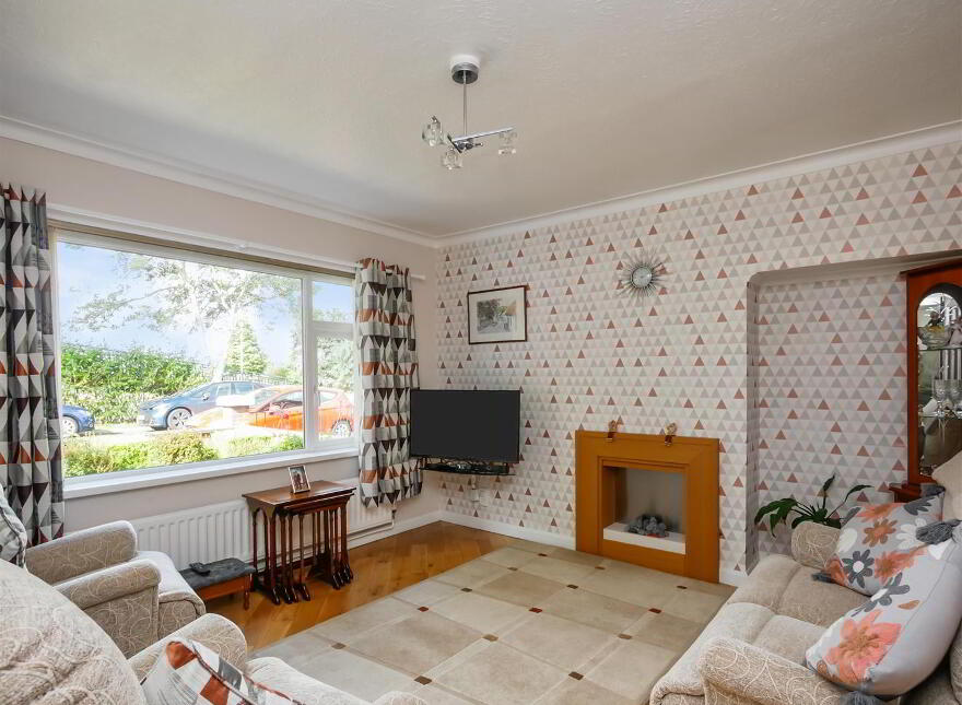 3 Loughview Drive, Upper Knockbreda Road, Belfast, BT6 0NU