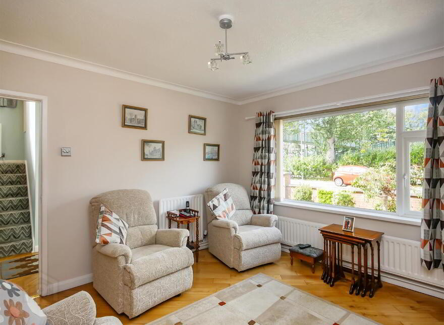 3 Loughview Drive, Upper Knockbreda Road, Belfast, BT6 0NU