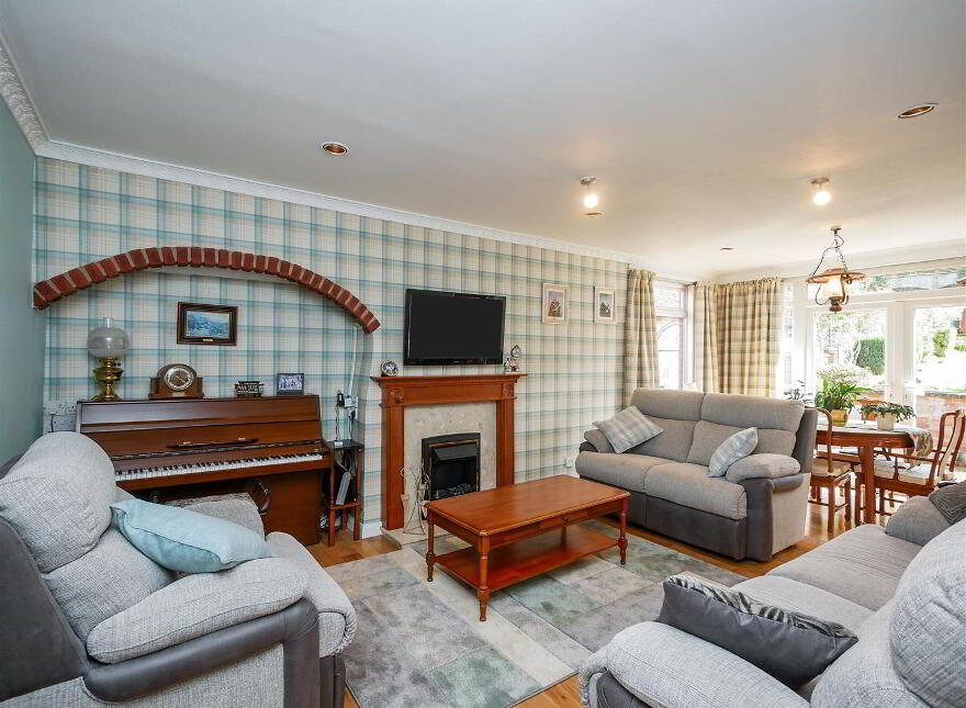 3 Loughview Drive, Upper Knockbreda Road, Belfast, BT6 0NU