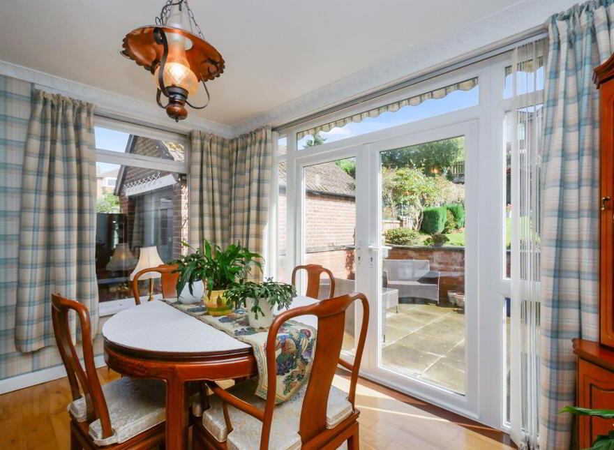 3 Loughview Drive, Upper Knockbreda Road, Belfast, BT6 0NU