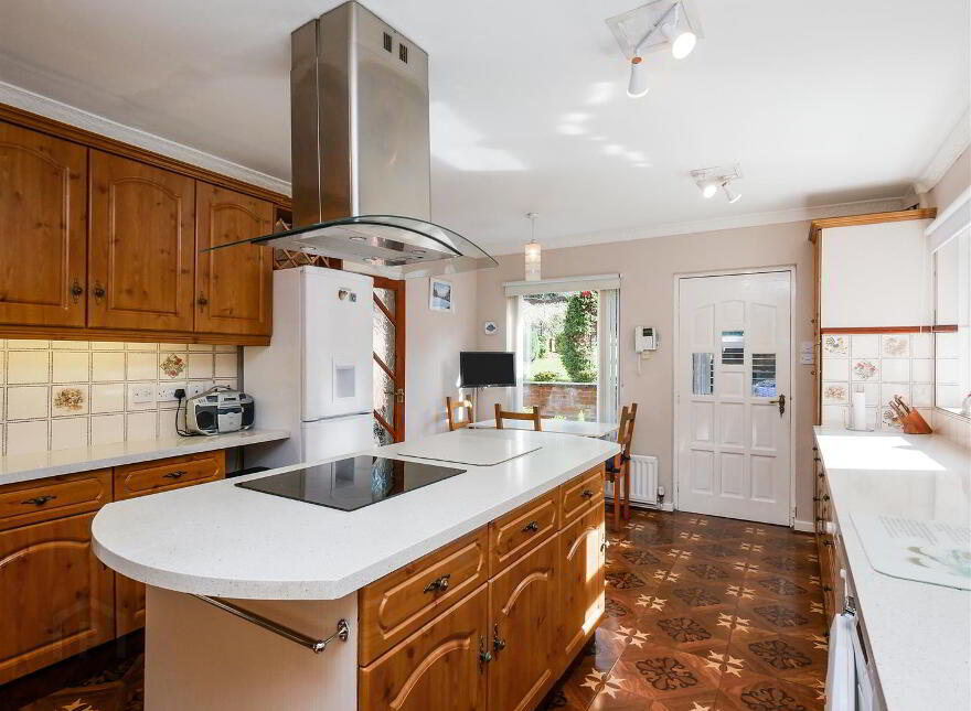 3 Loughview Drive, Upper Knockbreda Road, Belfast, BT6 0NU