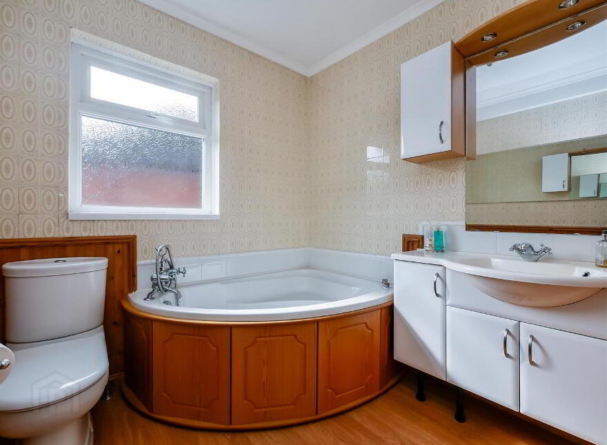 3 Loughview Drive, Upper Knockbreda Road, Belfast, BT6 0NU