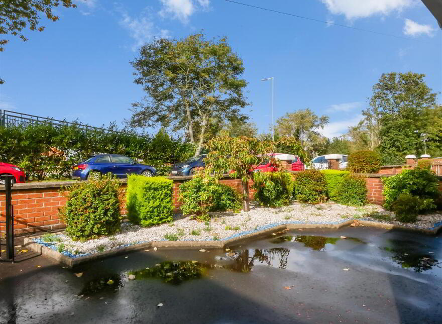 3 Loughview Drive, Upper Knockbreda Road, Belfast, BT6 0NU