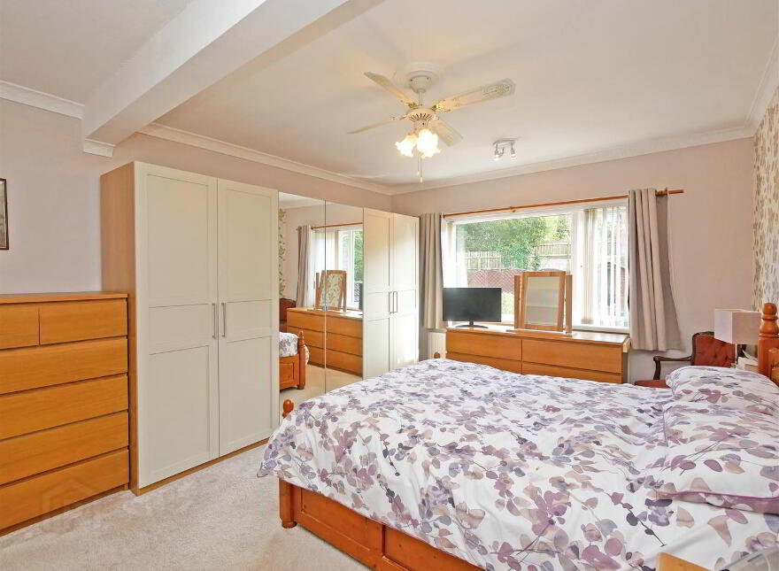 3 Loughview Drive, Upper Knockbreda Road, Belfast, BT6 0NU