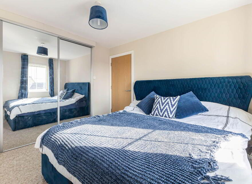11 Lady Wallace Green, Lisburn, BT28 3NX