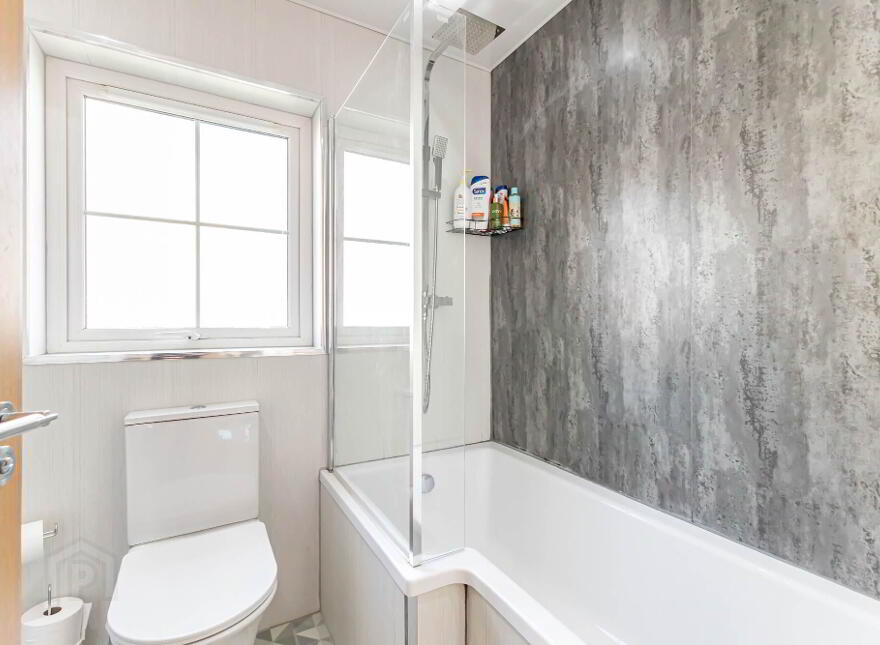 11 Lady Wallace Green, Lisburn, BT28 3NX