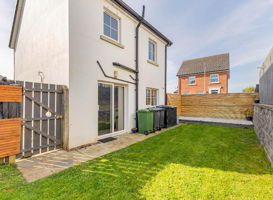 11 Lady Wallace Green, Lisburn, BT28 3NX