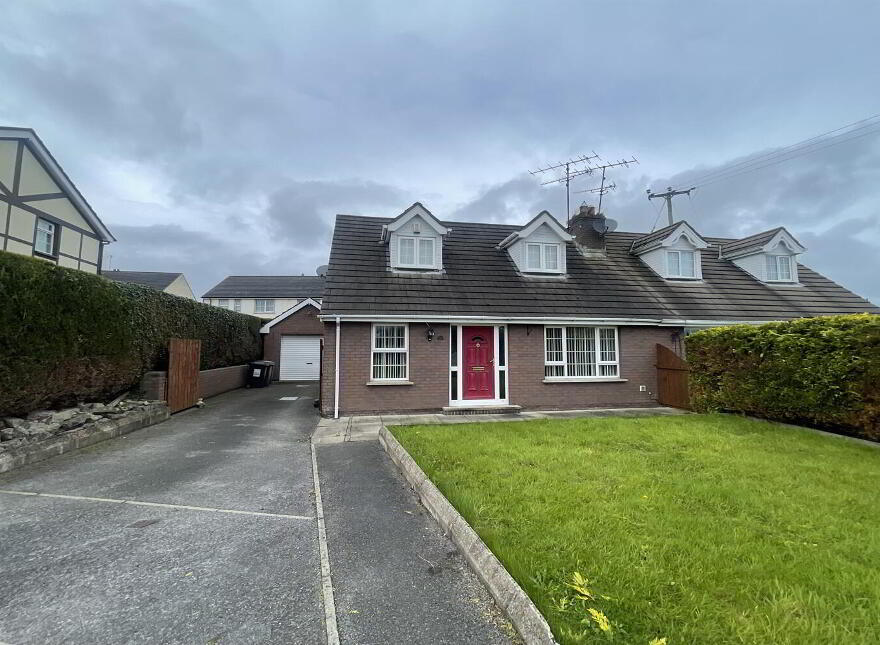 31 Ferndale, Clogher, BT76 0AS