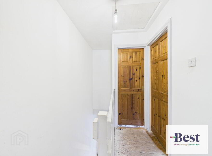 6 Church Way, Larne, BT40 2AA