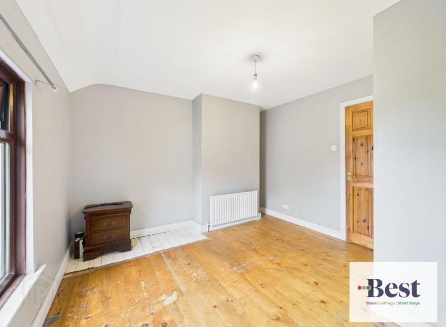 6 Church Way, Larne, BT40 2AA