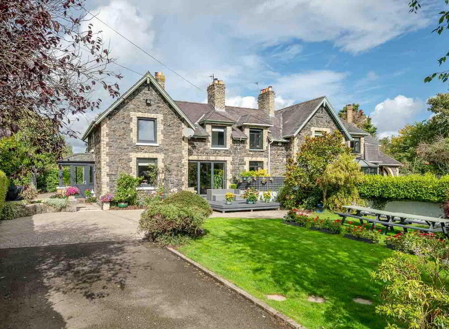 Culloden Cottages, 114 Bangor Road, Holywood, BT18 0LR