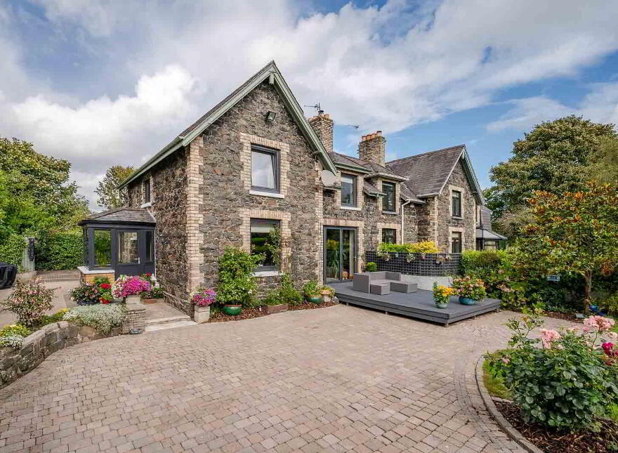 Culloden Cottages, 114 Bangor Road, Holywood, BT18 0LR