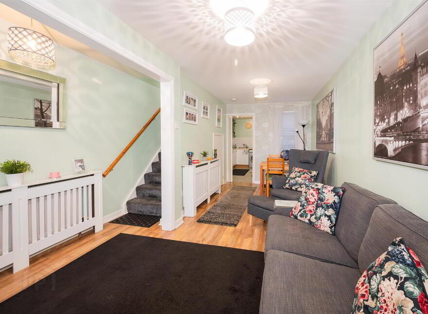 17 Lisavon Parade, Belfast, BT4 1LE