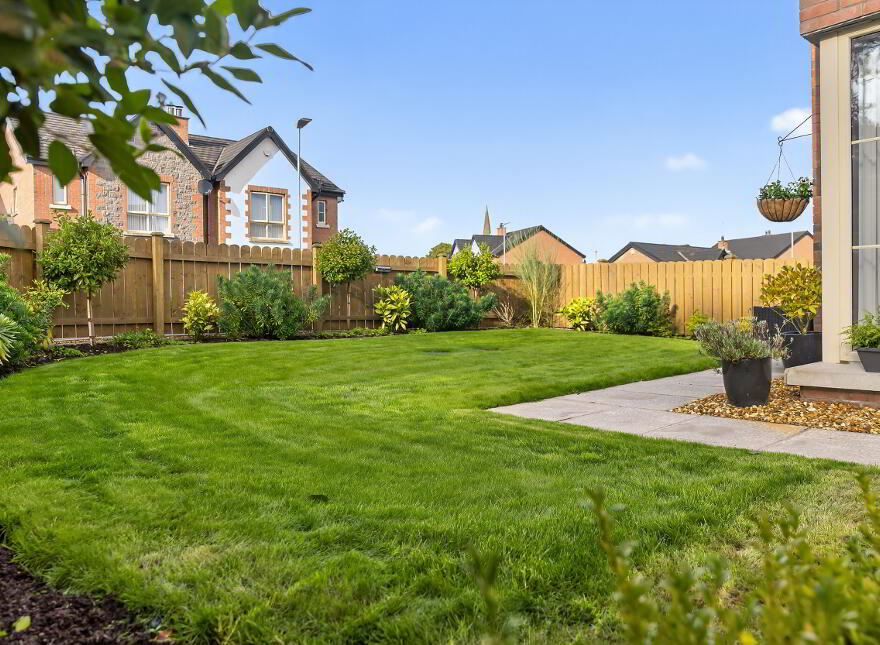 43 Haughtons Hall, Cullybackey, Ballymena, BT42 1FT