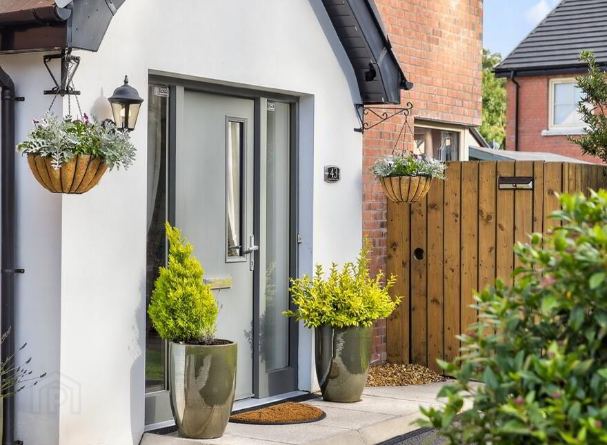 43 Haughtons Hall, Cullybackey, Ballymena, BT42 1FT