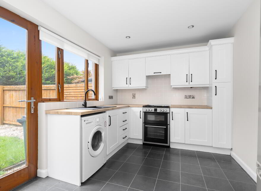 Shaftesbury Road, Bangor, BT20 3GD