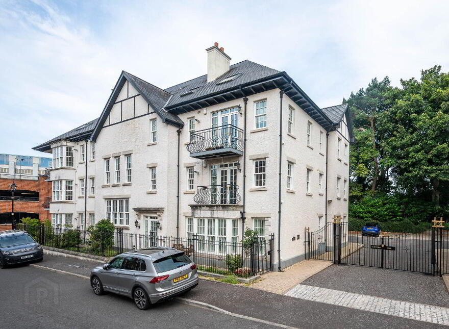 Apt 2, 2 Danesfort Park North, RB, Belfast, BT9 5 photo