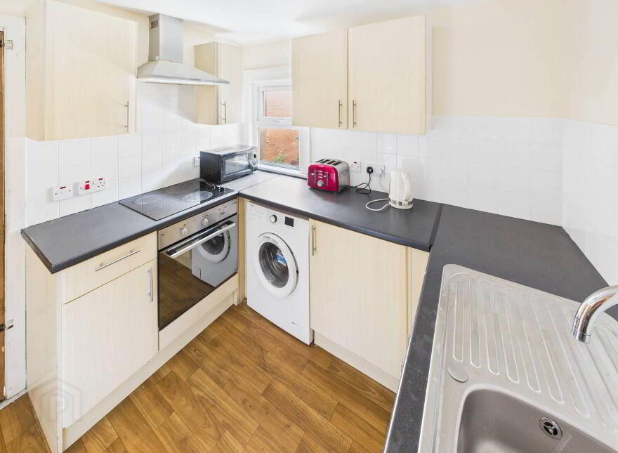 Apt 2, 11 Wolseley Street, Belfast, BT7 1LG