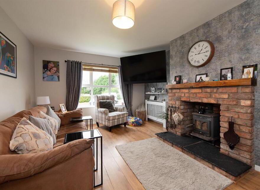 2 Iveagh Avenue, Dromore, Blackskull, BT25 1GY