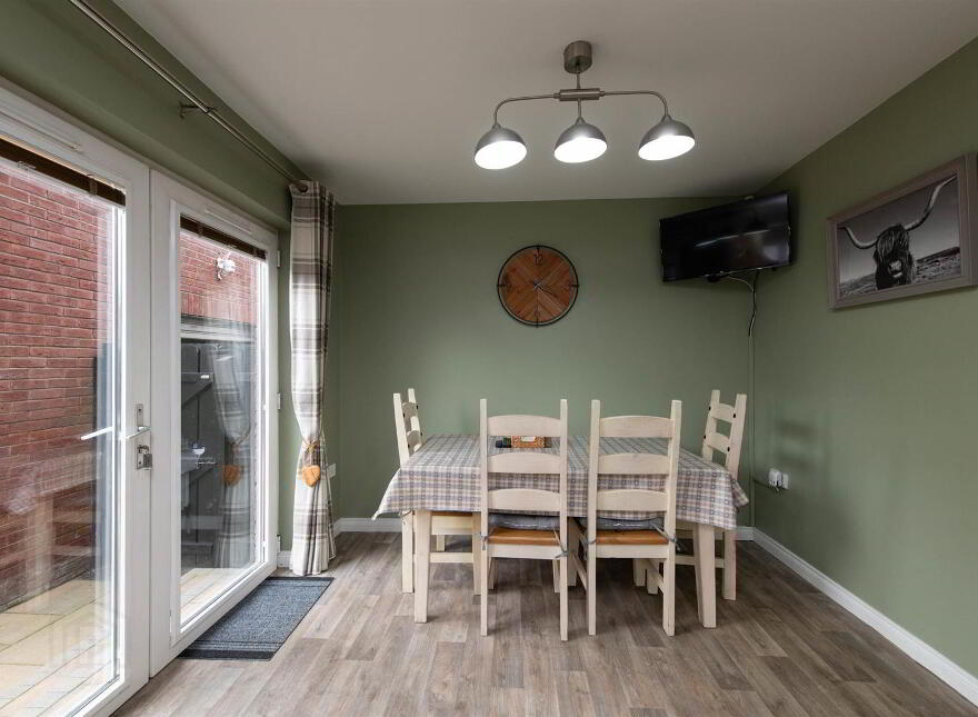 2 Iveagh Avenue, Dromore, Blackskull, BT25 1GY
