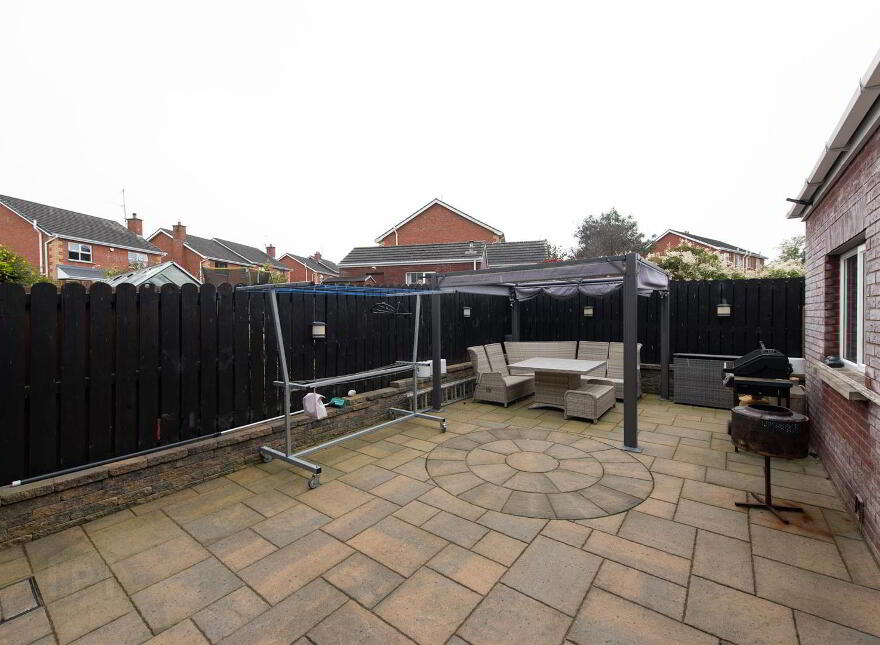 2 Iveagh Avenue, Dromore, Blackskull, BT25 1GY