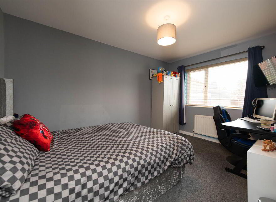 2 Iveagh Avenue, Dromore, Blackskull, BT25 1GY