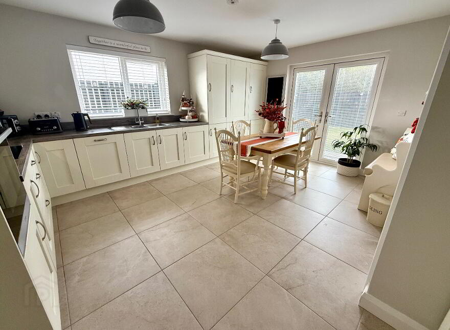 18 Gortnessy Meadows, Waterside, Derry, BT47 3FW