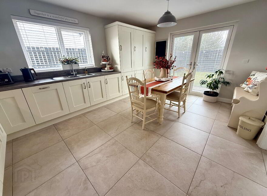 18 Gortnessy Meadows, Waterside, Derry, BT47 3FW