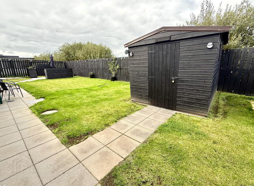18 Gortnessy Meadows, Waterside, Derry, BT47 3FW