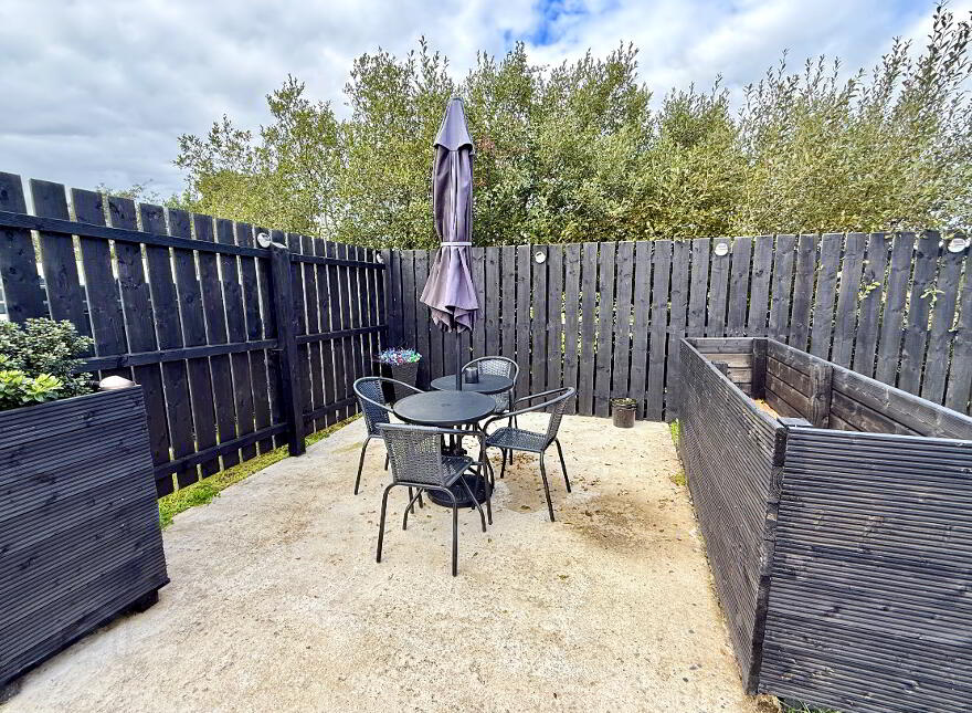 18 Gortnessy Meadows, Waterside, Derry, BT47 3FW