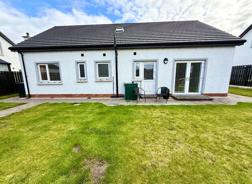 18 Gortnessy Meadows, Waterside, Derry, BT47 3FW