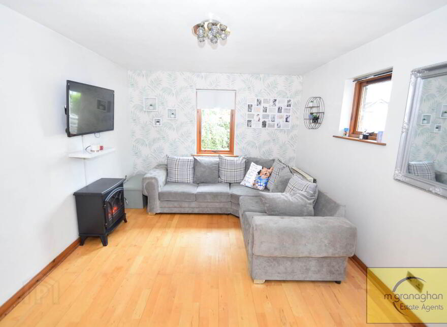 12 Meadowhill, Glen Road, Belfast, BT11 8QR