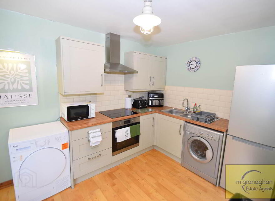 12 Meadowhill, Glen Road, Belfast, BT11 8QR