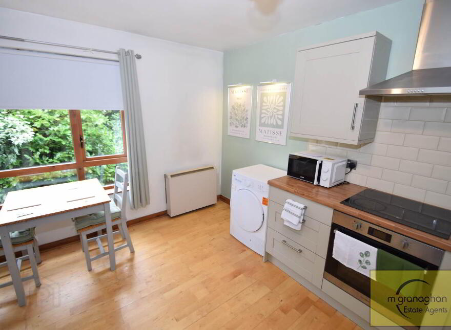 12 Meadowhill, Glen Road, Belfast, BT11 8QR