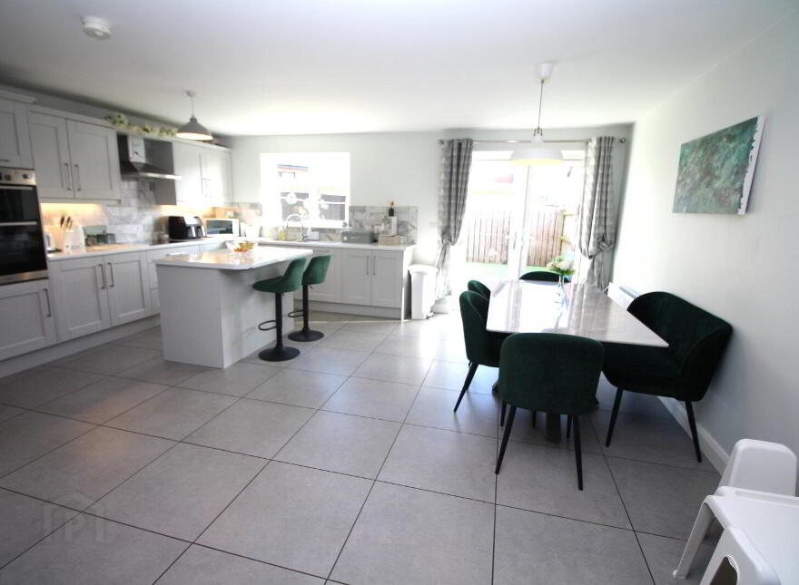 14 Highgrove Road, Carrickfergus, BT38 9AG