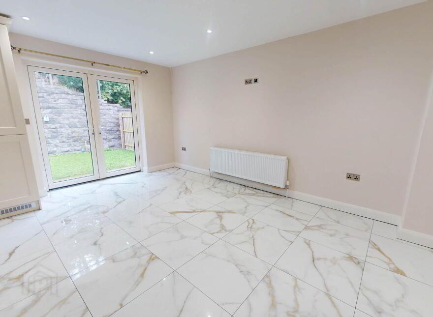 5 Drumgarrow Avenue, Drumgarrow, Enniskillen, BT74 4GZ
