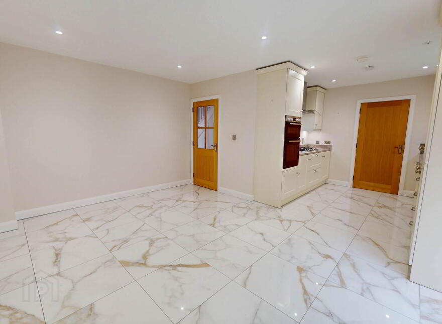5 Drumgarrow Avenue, Drumgarrow, Enniskillen, BT74 4GZ