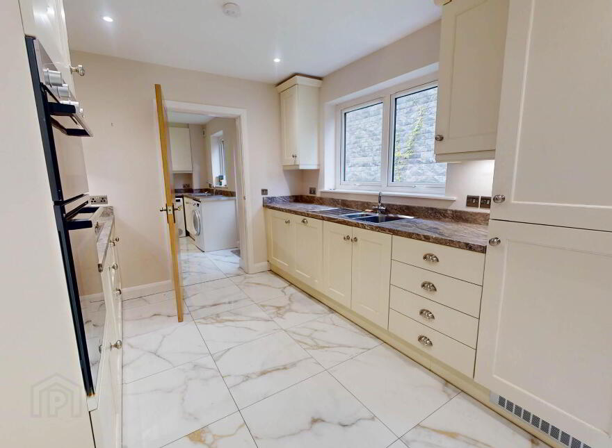 5 Drumgarrow Avenue, Drumgarrow, Enniskillen, BT74 4GZ