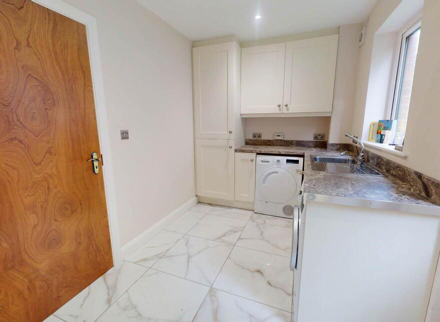 5 Drumgarrow Avenue, Drumgarrow, Enniskillen, BT74 4GZ