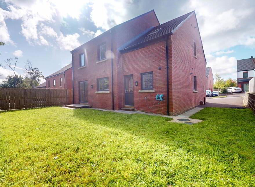 5 Drumgarrow Avenue, Drumgarrow, Enniskillen, BT74 4GZ