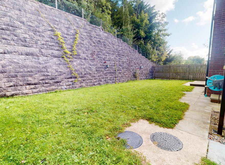 5 Drumgarrow Avenue, Drumgarrow, Enniskillen, BT74 4GZ