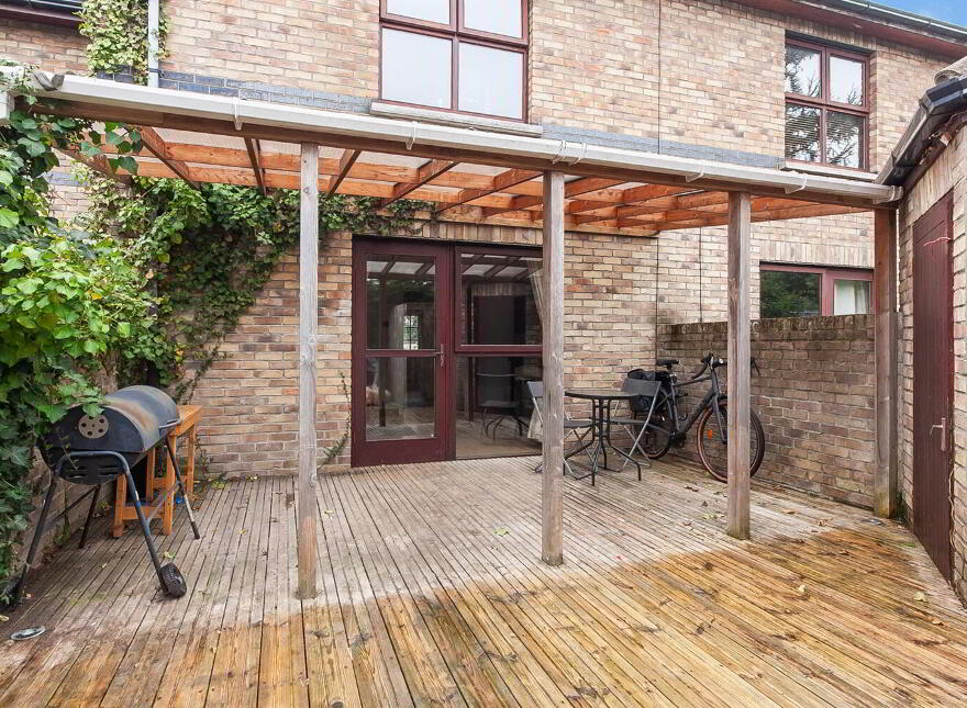 6 Musgrave Park Court, Belfast, BT9 7HZ