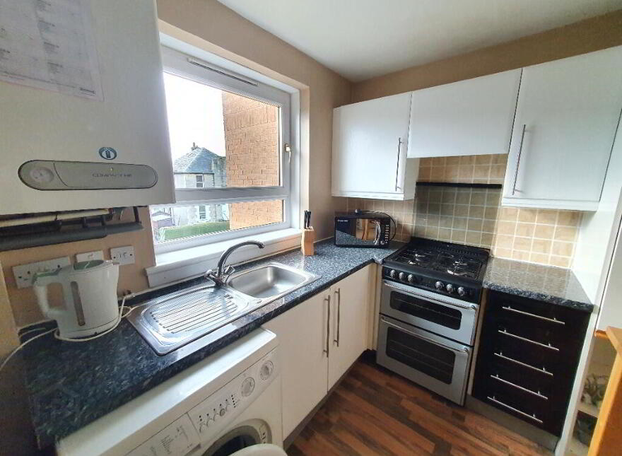 48 North Fort Street, Ferry Road, Edinburgh, EH6 4HW