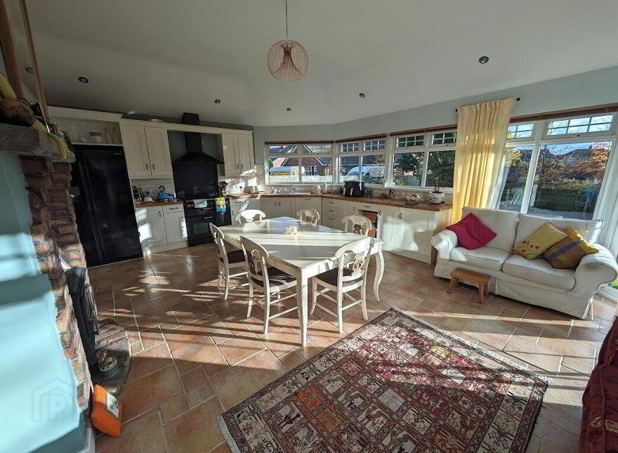 8 Dixon Road, Bangor, BT19 6AU