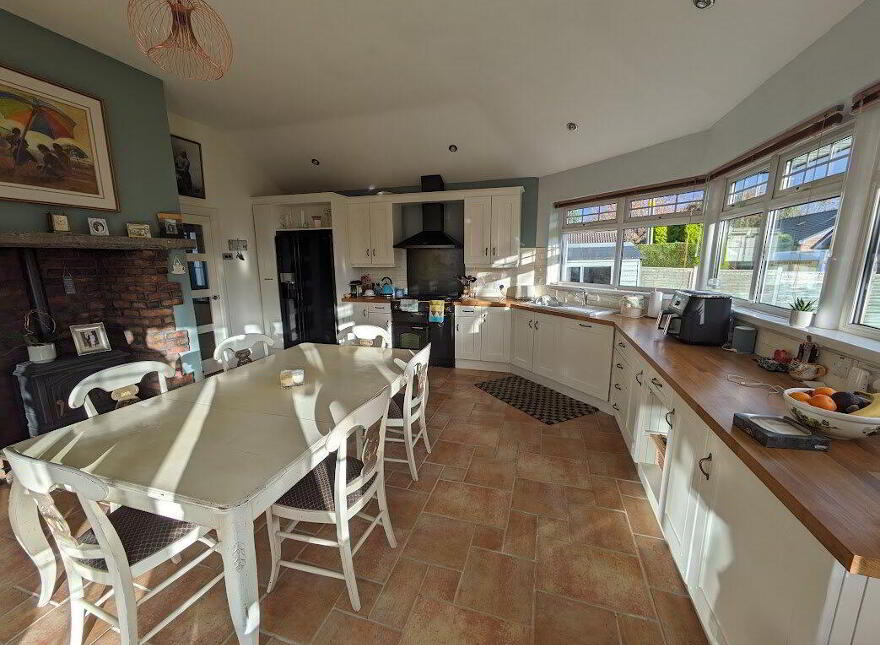 8 Dixon Road, Bangor, BT19 6AU