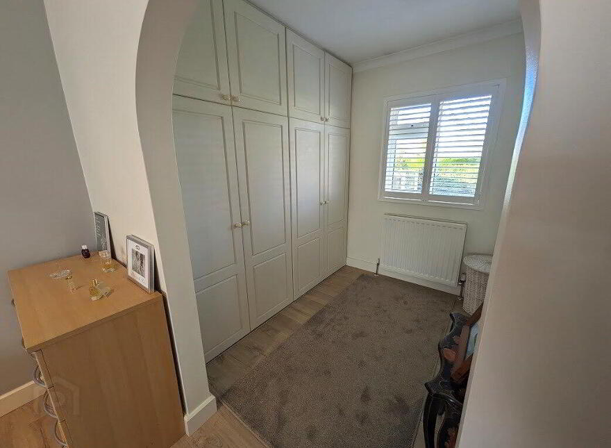 8 Dixon Road, Bangor, BT19 6AU
